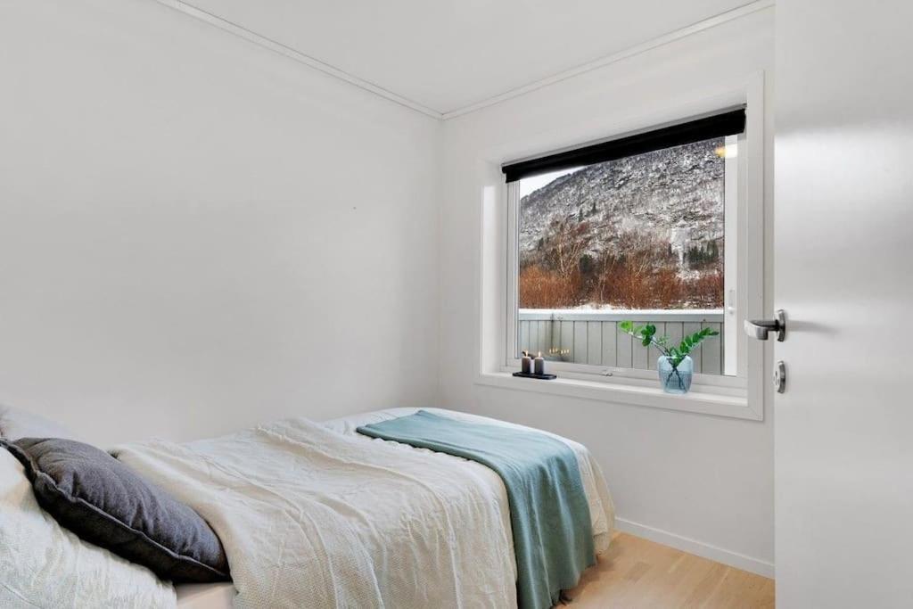 Stor Og Moderne Leilighet I Indre Arna Bergen Gratis Parkering!! المظهر الخارجي الصورة